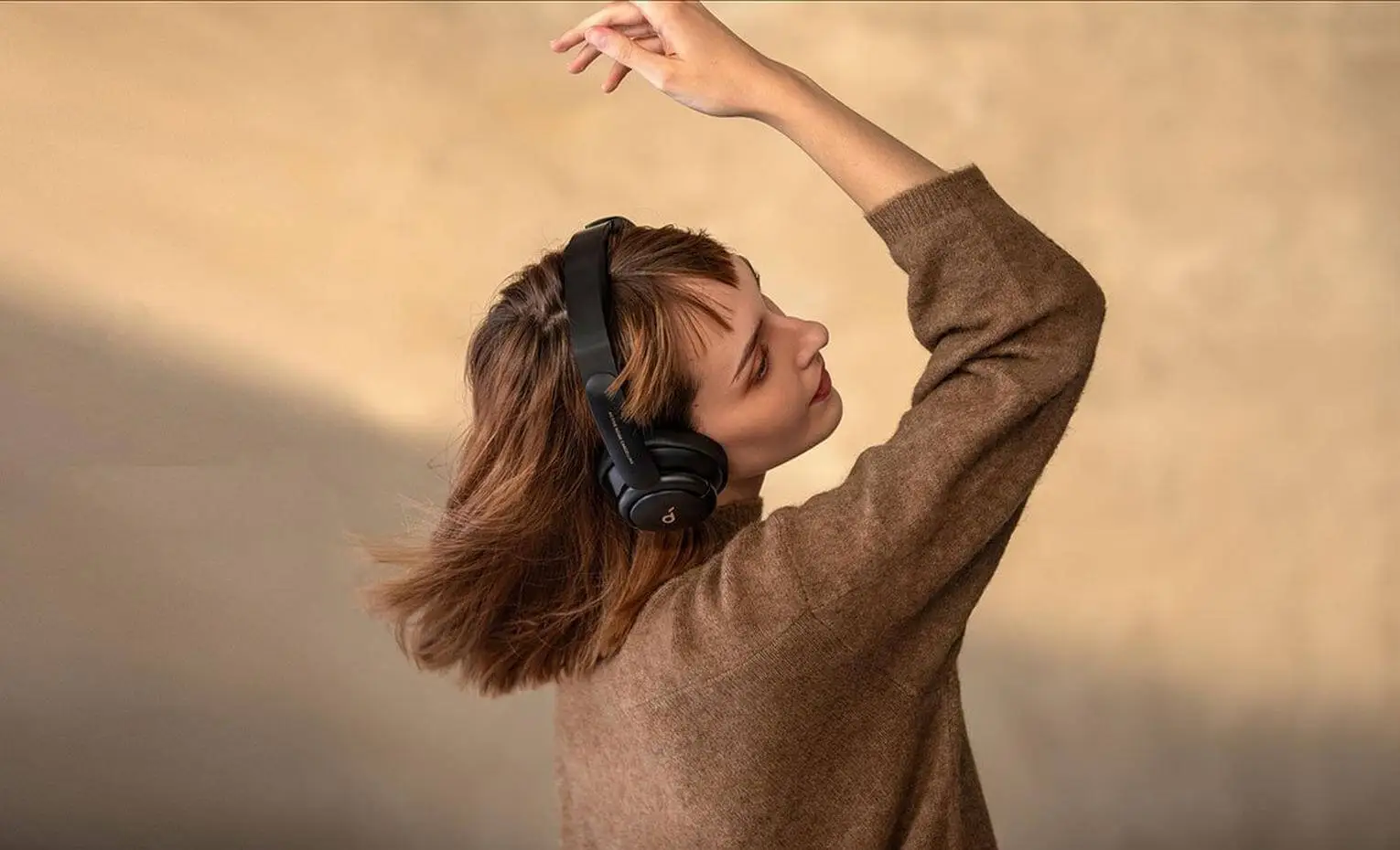 anker soundcore life q30 Lifestyle 1
