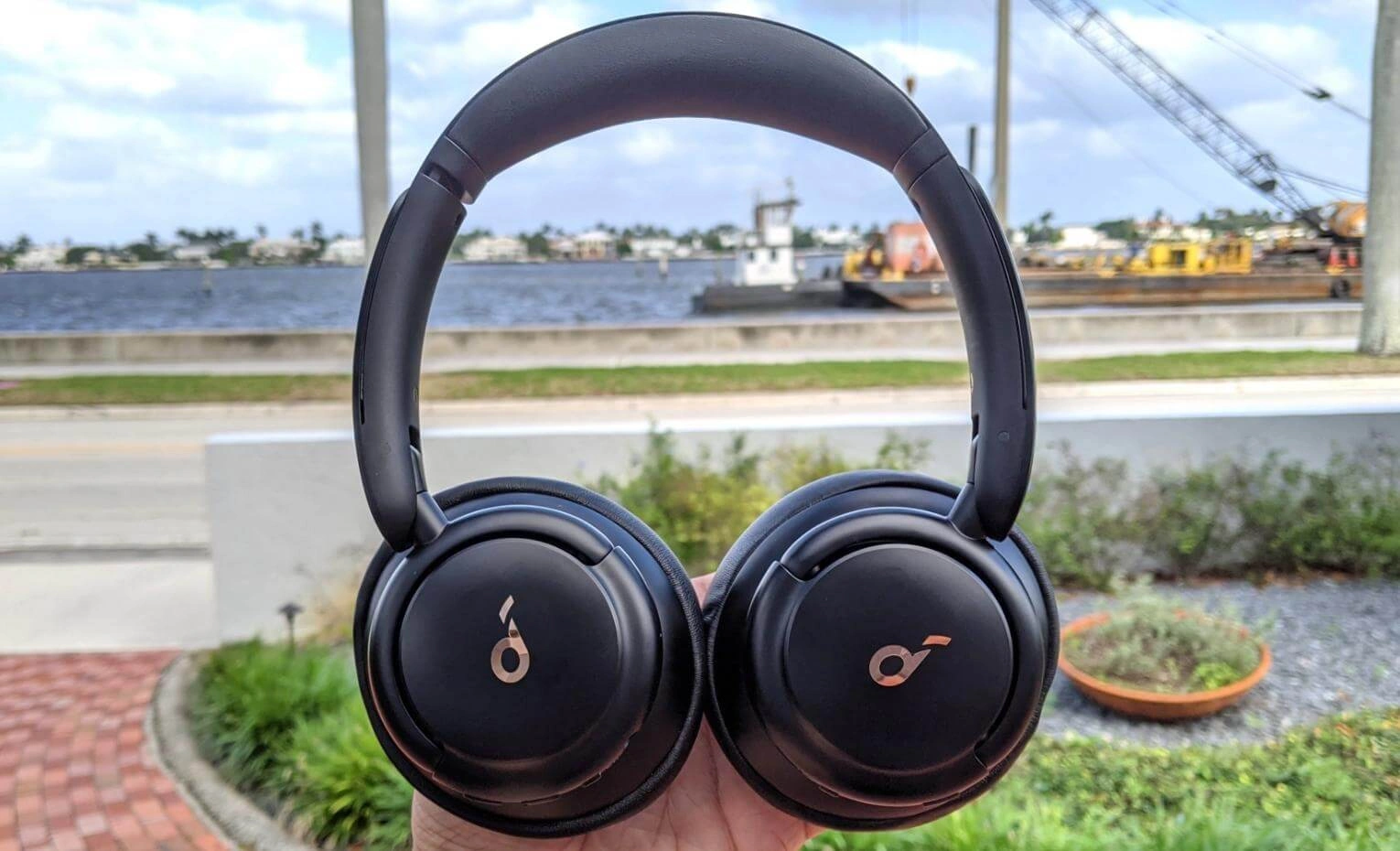 anker soundcore life q30 Lifestyle 2
